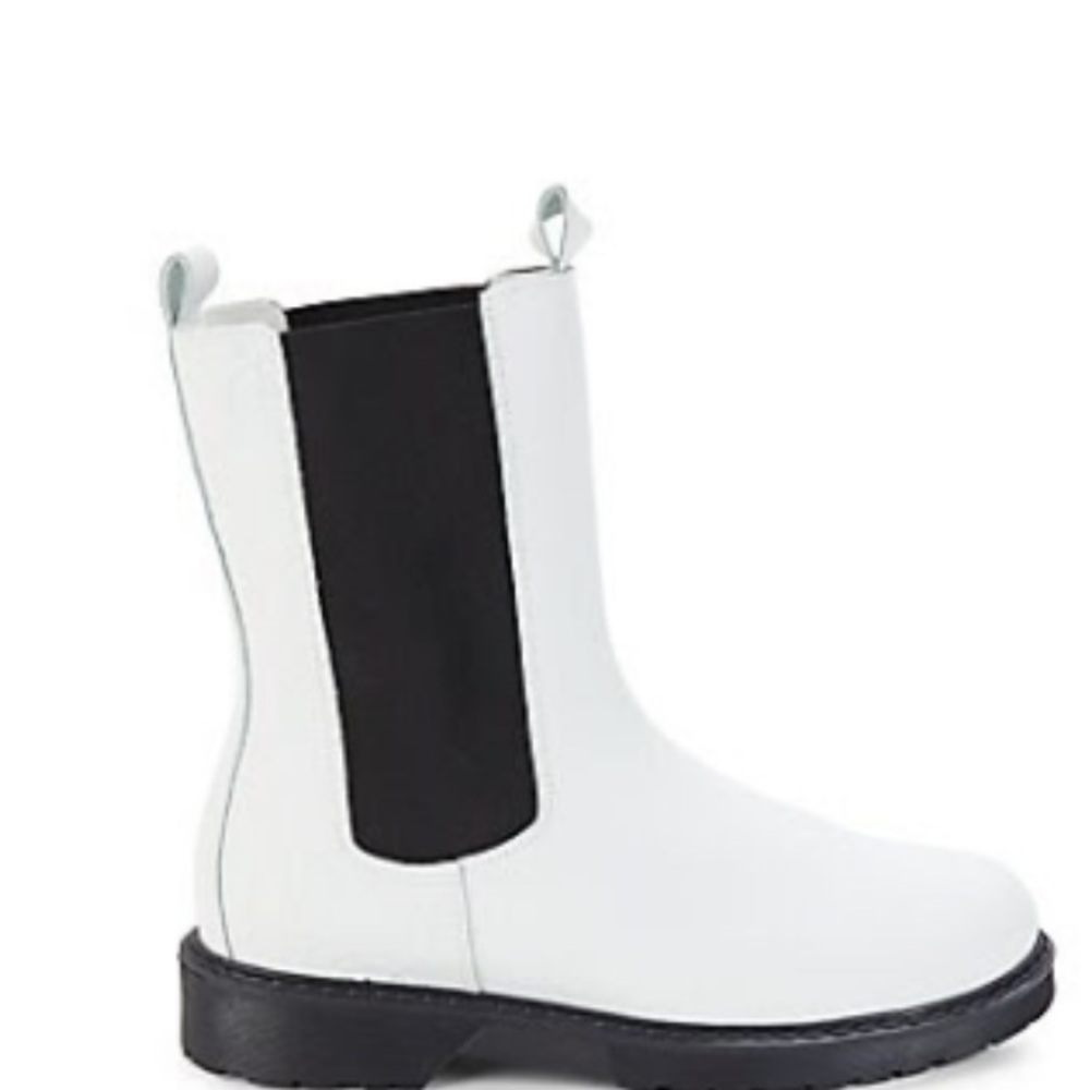 MARIO VALENTINOStacey Chelsea Boots-Chic Bright White with Black Panels-used 2x